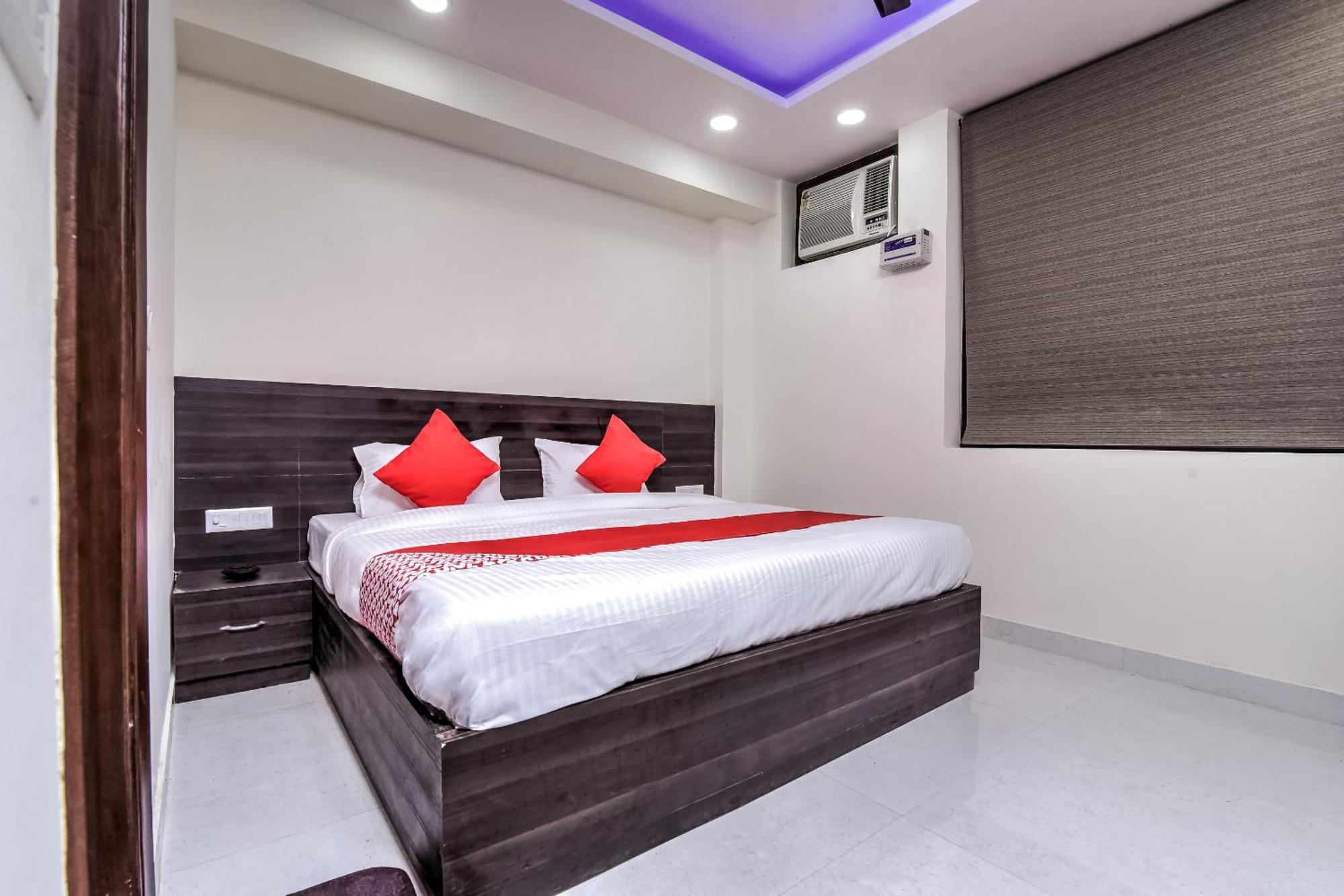 Hotel Aerostar Gold - Opposite Max Healthcare Delhi  Exterior photo