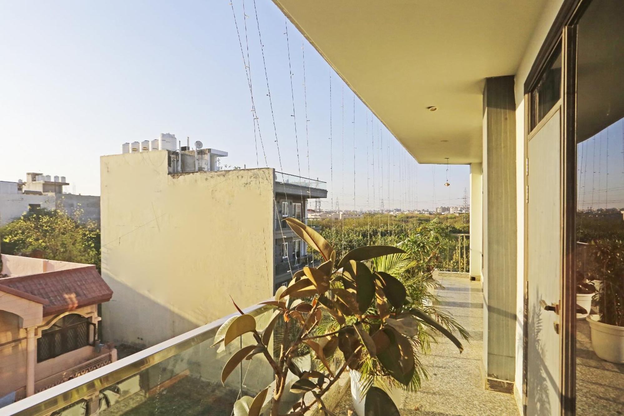 Hotel Aerostar Gold - Opposite Max Healthcare Delhi  Exterior photo