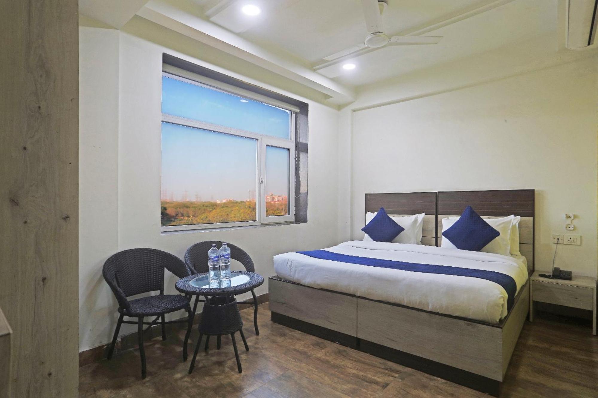 Hotel Aerostar Gold - Opposite Max Healthcare Delhi  Exterior photo